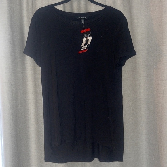NWT ELLEN TRACY BLACK SCOOP NECK FLOWY TEE - Picture 1 of 5